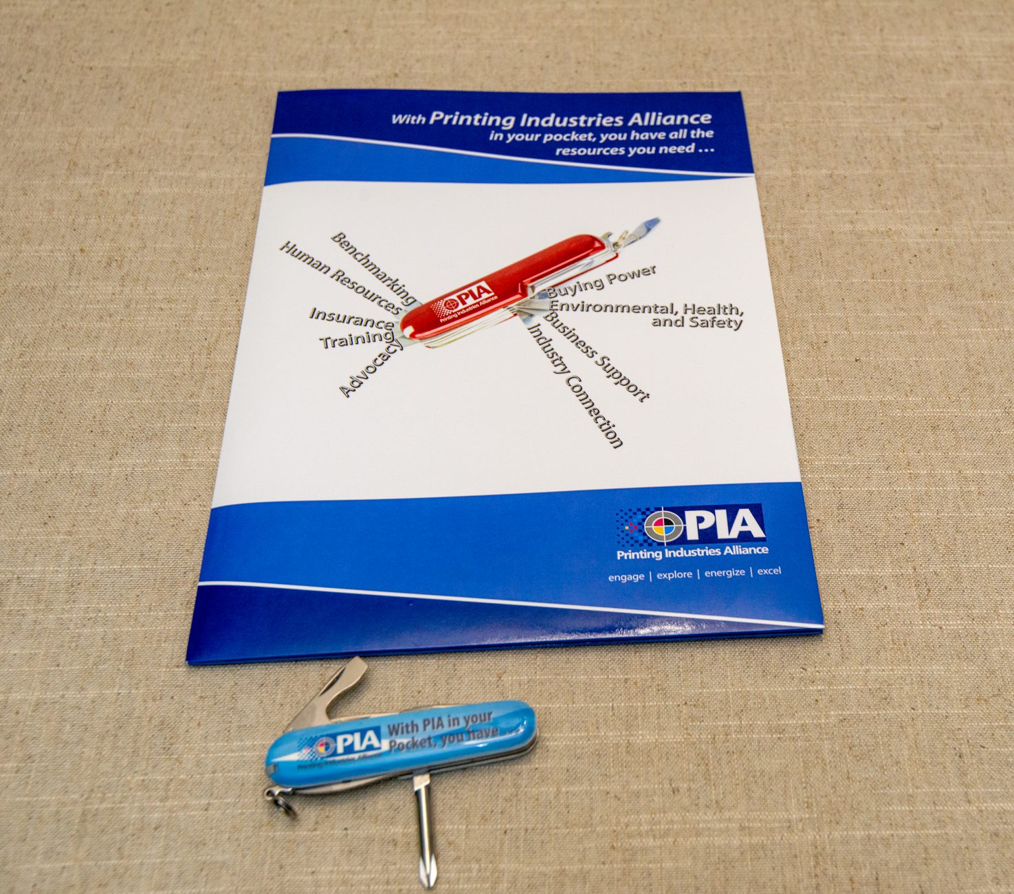 PIA-Folder&PocketKnife